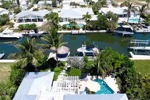 522 68th St, Holmes Beach, FL 34217 - Photo 40