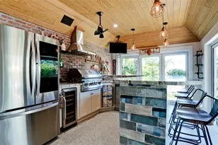 522 68th St, Holmes Beach, FL 34217 - Photo 14