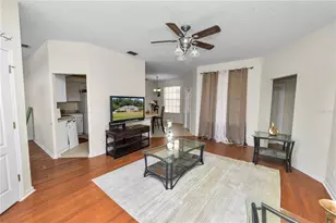 1015 Hidden Dr, Lakeland, FL 33809 - Photo 4