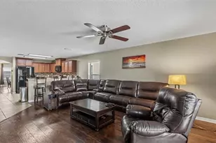 2121 Geneva Dr, Lakeland, FL 33805 - Photo 12