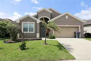 811 Krenson Woods Ln, Lakeland, FL 33813 - Photo 1