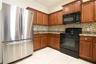 811 Krenson Woods Ln, Lakeland, FL 33813 - Photo 10