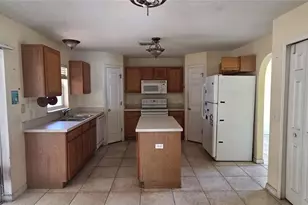 810 Dengar Ave, Haines City, FL 33844 - Photo 10