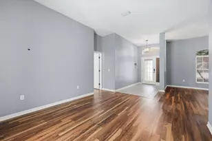 5237 Bloomfield Blvd, Lakeland, FL 33810 - Photo 4