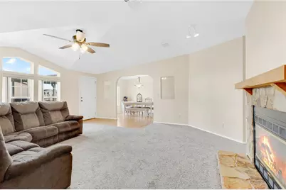 467 Lindsey Drive, Lakeland, FL 33809 - Photo 4