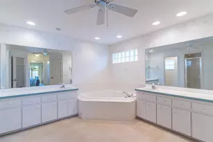 699 Hunters Run Blvd, Lakeland, FL 33809 - Photo 6