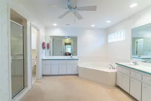 699 Hunters Run Blvd, Lakeland, FL 33809 - Photo 10