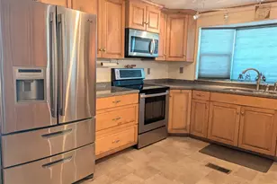 526 Cassandra Ln, Lakeland, FL 33809 - Photo 8