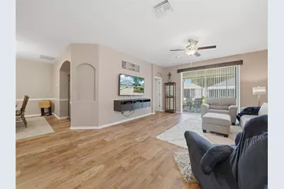 6936 Surrey Oak Drive, Apollo Beach, FL 33572 - Photo 2