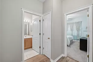 6936 Surrey Oak Dr, Apollo Beach, FL 33572 - Photo 18