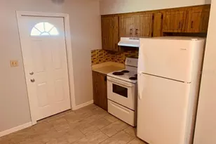6039 Crafton Dr, Lakeland, FL 33809 - Photo 4