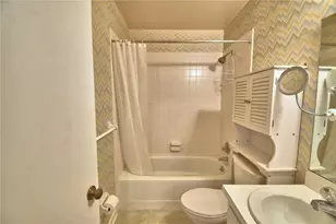 4853 Colonnades Circle E, Lakeland, FL 33811 - Photo 38