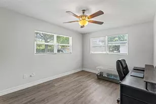 2270 S Crystal Lake Dr, Lakeland, FL 33801 - Photo 20