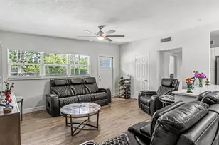 2270 S Crystal Lake Dr, Lakeland, FL 33801 - Photo 8