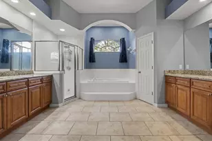 5446 Highlands Vista Cir, Lakeland, FL 33812 - Photo 10