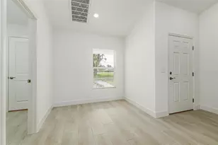 3036 Thornhill Rd, Winter Haven, FL 33880 - Photo 6