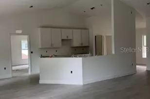 3036 Thornhill Rd, Winter Haven, FL 33880 - Photo 2