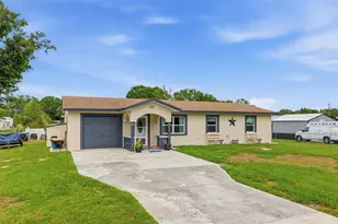421 Waterview Dr, Polk City, FL 33868 - Photo 2