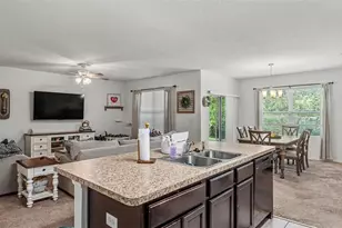 2145 Blue Highlands Dr, Lakeland, FL 33811 - Photo 10