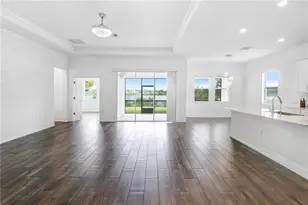 12876 Bergstrom Bay Dr, Riverview, FL 33579 - Photo 4