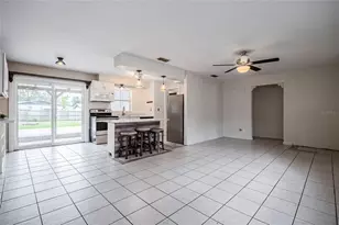 602 Carey Pl, Lakeland, FL 33803 - Photo 2