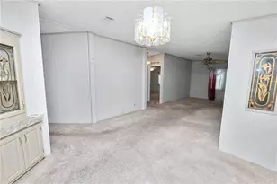 3562 Lazy Lake Dr N, Lakeland, FL 33801 - Photo 10