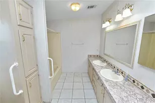 3562 Lazy Lake Dr N, Lakeland, FL 33801 - Photo 20