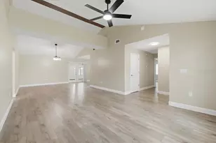 1422 Periwinkle Ct, Lakeland, FL 33811 - Photo 6