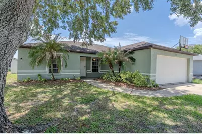 145 Eagle Point Boulevard, Auburndale, FL 33823 - Photo 1
