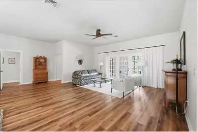 3943 Cheverly Drive E, Lakeland, FL 33813 - Photo 14