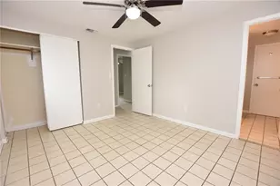 1424 Phyllis St, Lakeland, FL 33803 - Photo 10