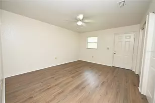 613 Robin Rd, Lakeland, FL 33803 - Photo 16