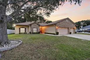 448 Lake Harris Dr, Lakeland, FL 33813 - Photo 1