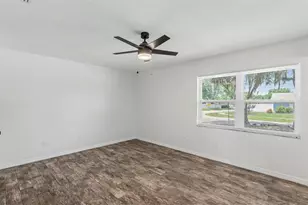 1151 Oakhill St, Seffner, FL 33584 - Photo 16