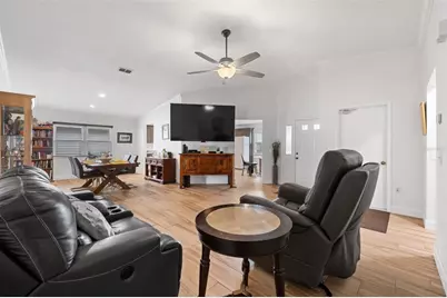 1957 Prairie Dunes Circle N, Lakeland, FL 33810 - Photo 2