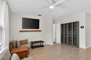 4981 Foxglove Cir, Lakeland, FL 33811 - Photo 10