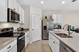 4981 Foxglove Cir, Lakeland, FL 33811 - Photo 14