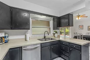13 Sun Air Blvd E, Haines City, FL 33844 - Photo 12