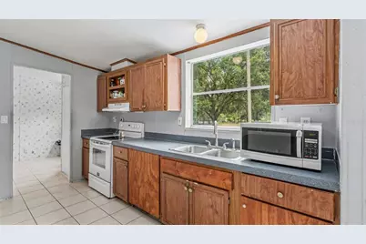 4736 Walnut Circle S, Lakeland, FL 33810 - Photo 10