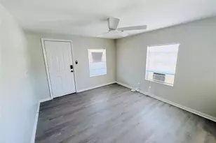 1002 Avenue E, Haines City, FL 33844 - Photo 2