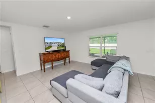 3715 Capri Coast Dr, Plant City, FL 33565 - Photo 14