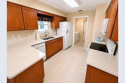 3526 Innisbrook Drive, Lakeland, FL 33810 - Photo 10