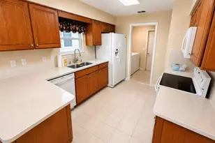 3526 Innisbrook Dr, Lakeland, FL 33810 - Photo 10