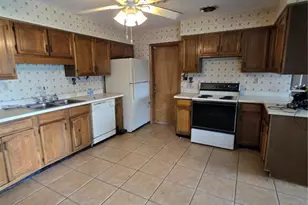 512 Boger Blvd N, Lakeland, FL 33803 - Photo 2