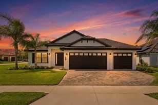 477 Lake Vista Dr, Auburndale, FL 33823 - Photo 2