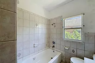 2436 10th St S, Saint Petersburg, FL 33705 - Photo 22