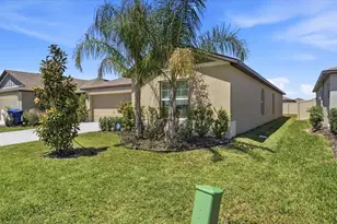 35029 Brackett Bnd, Zephyrhills, FL 33541 - Photo 2