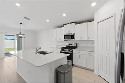 35029 Brackett Bend, Zephyrhills, FL 33541 - Photo 18