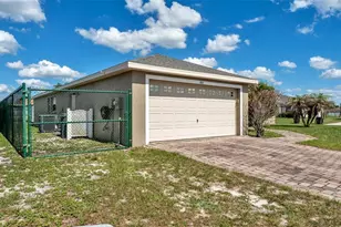 265 Majestic Gardens Ln, Winter Haven, FL 33880 - Photo 4