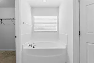 265 Majestic Gardens Ln, Winter Haven, FL 33880 - Photo 12